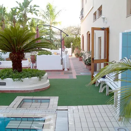 Ξενοδοχείο La Filadelfia 3*