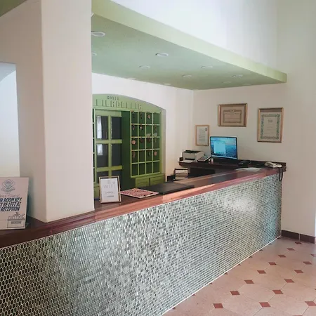 La Filadelfia 3*